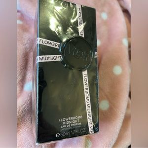 Viktor and Rolf Flowerbomb midnight